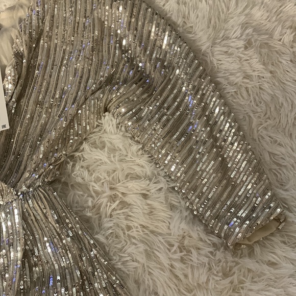 Beautiful sequin Zara mini dress - Picture 8 of 11